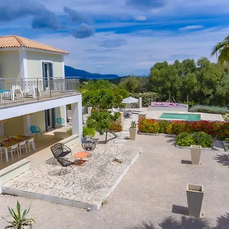 Bel Air With Pool By Jj Hospitality Villa